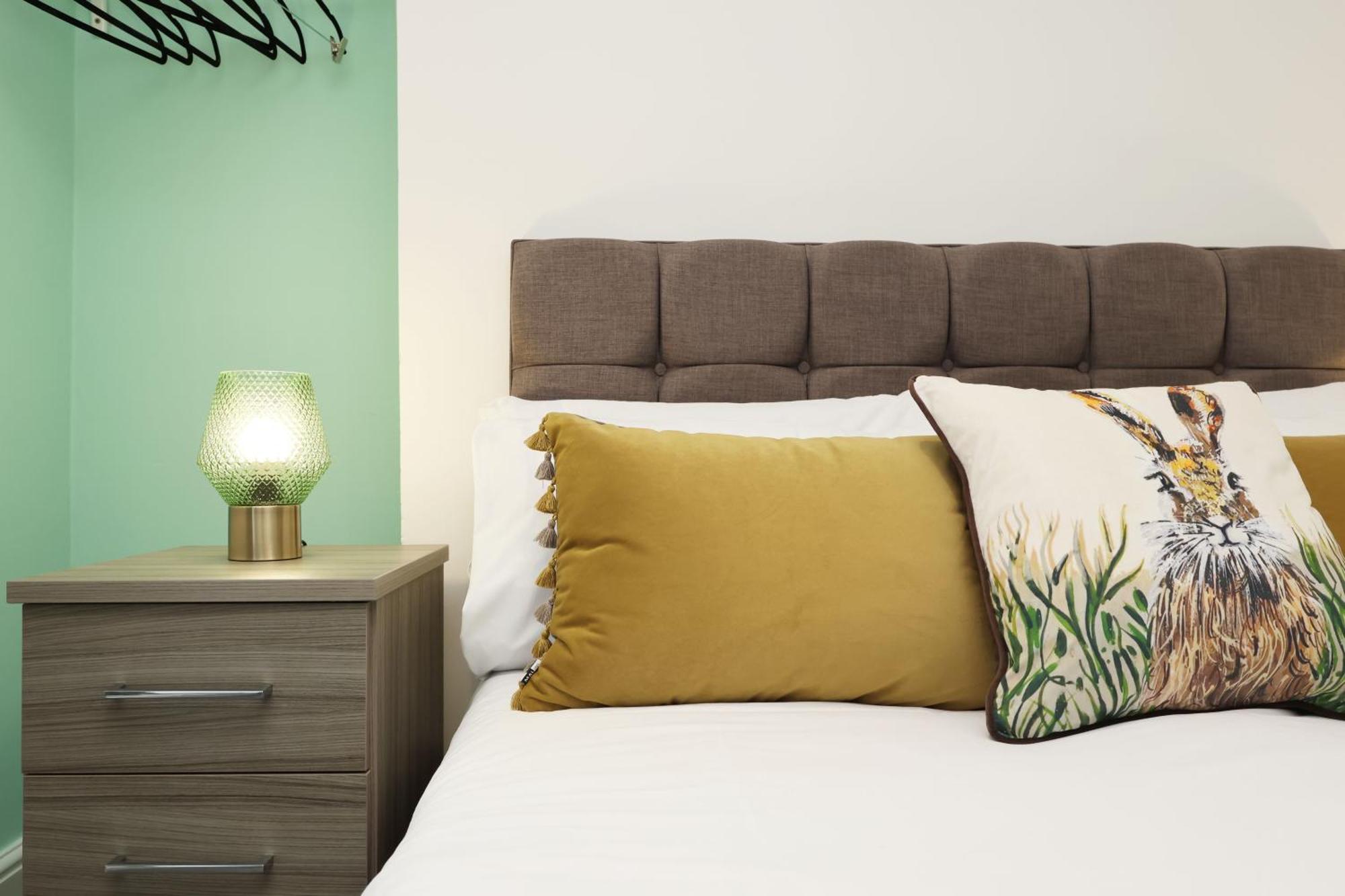 Viewing Deck, On-Street Parking, Tv In Every Room Swansea Exterior foto