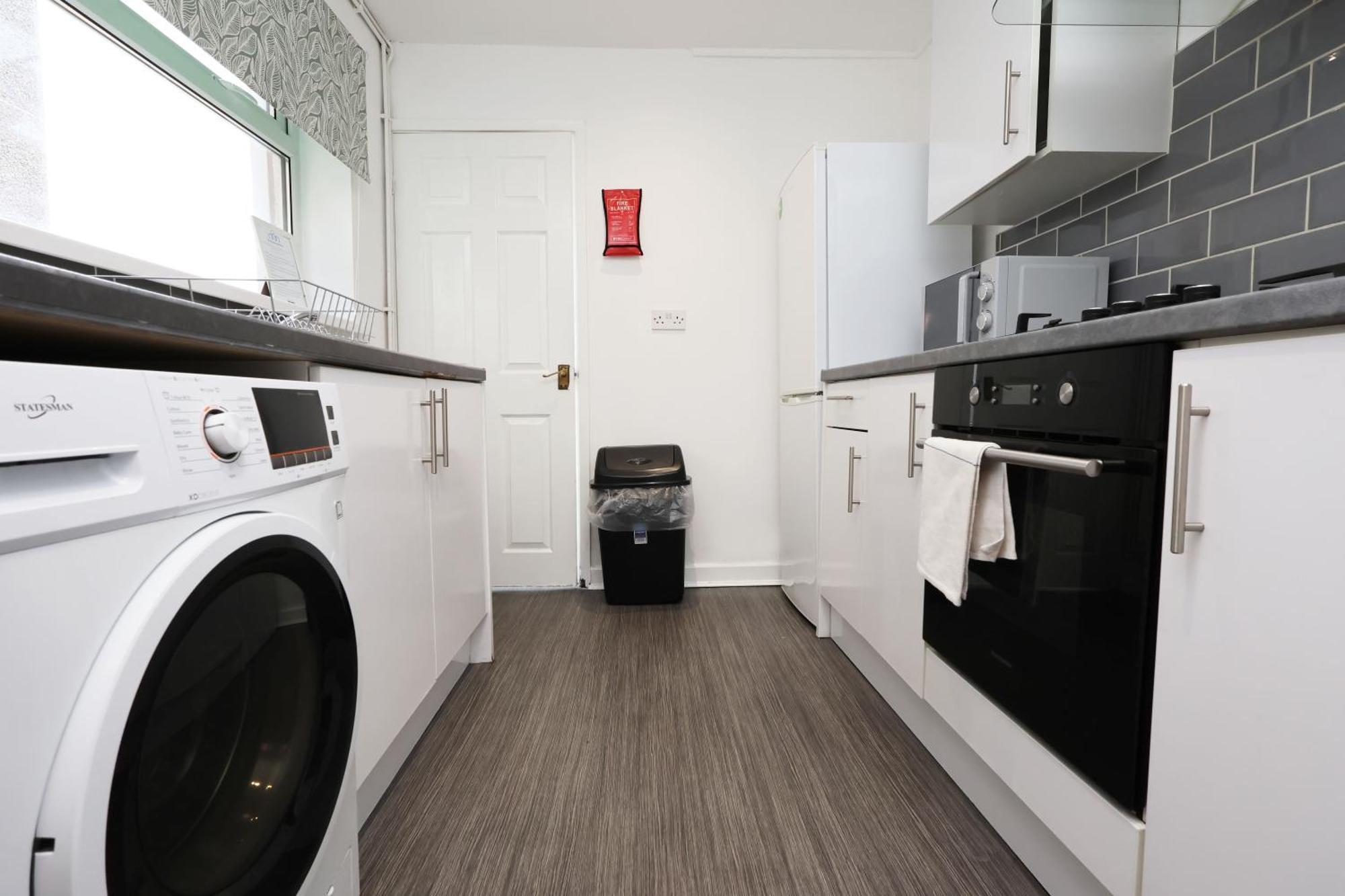 Viewing Deck, On-Street Parking, Tv In Every Room Swansea Exterior foto