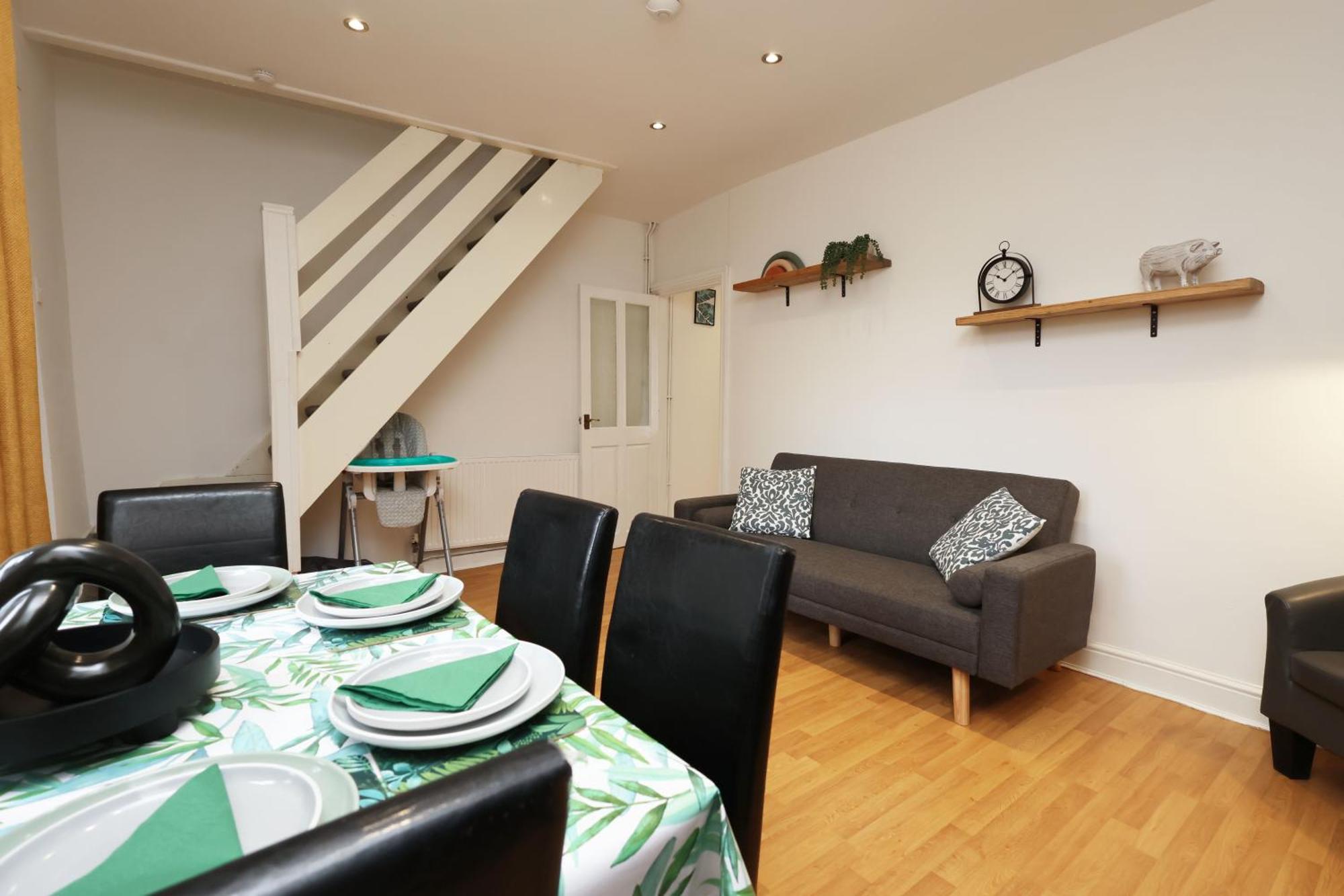 Viewing Deck, On-Street Parking, Tv In Every Room Swansea Exterior foto